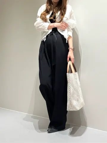 BEIGE， Adachi コーディネート画像