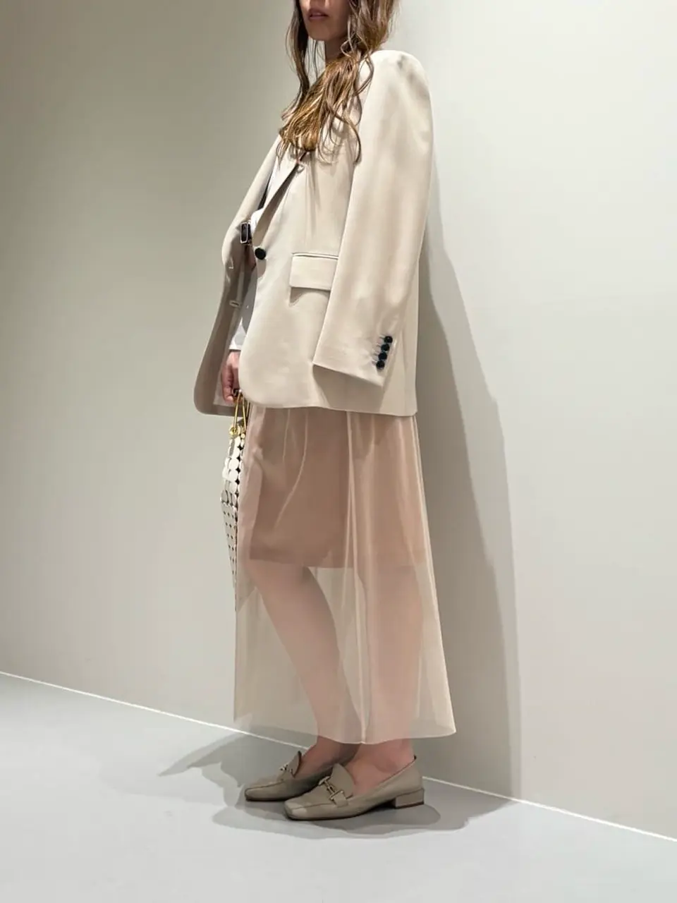 BEIGE， Adachi コーディネート画像