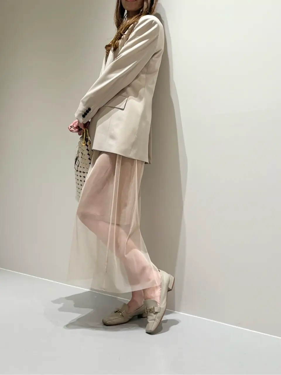 BEIGE， Adachi コーディネート画像