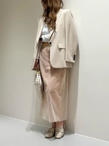 BEIGE， Adachi コーディネート画像