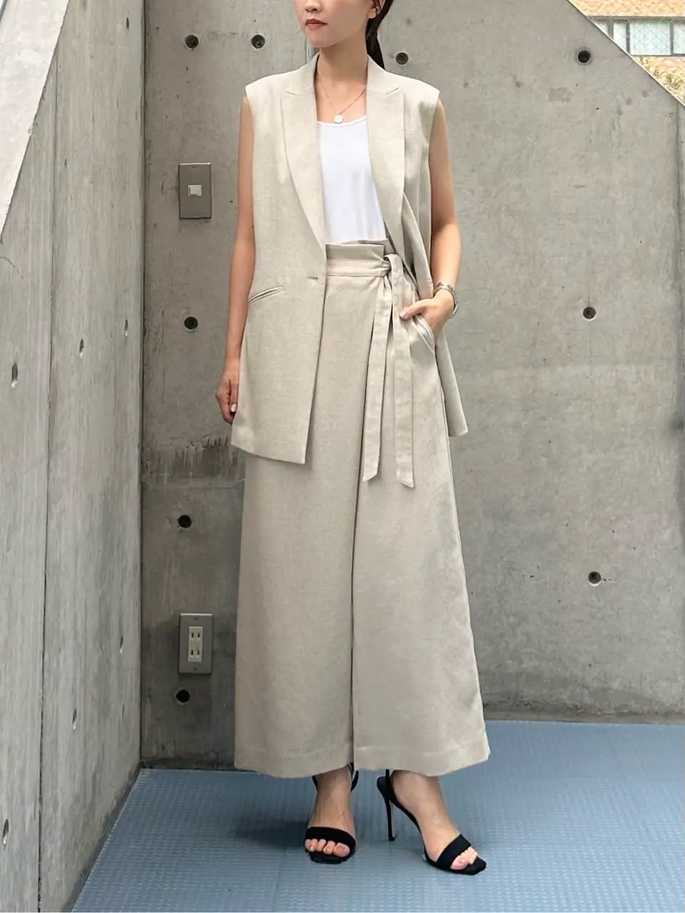 BEIGE， R.A コーディネート画像