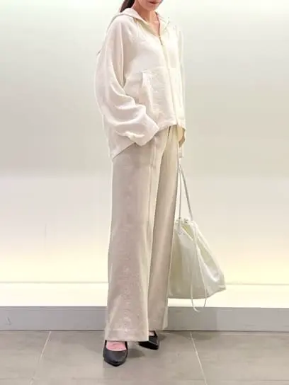 BEIGE， スタッフ コーディネート画像