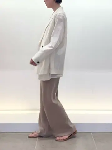 BEIGE， 柴田 コーディネート画像