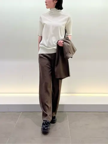 BEIGE， 伊藤 コーディネート画像