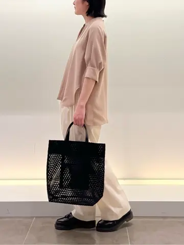 BEIGE， 伊藤 コーディネート画像