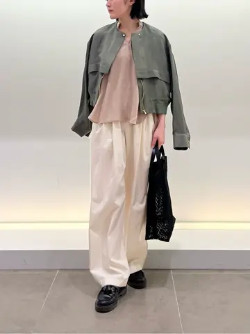BEIGE， 伊藤 コーディネート画像