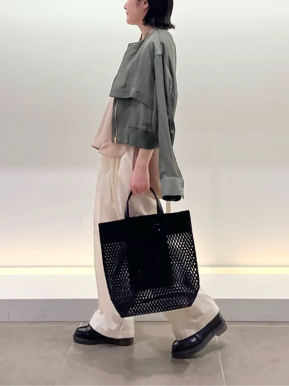 BEIGE， 伊藤 コーディネート画像