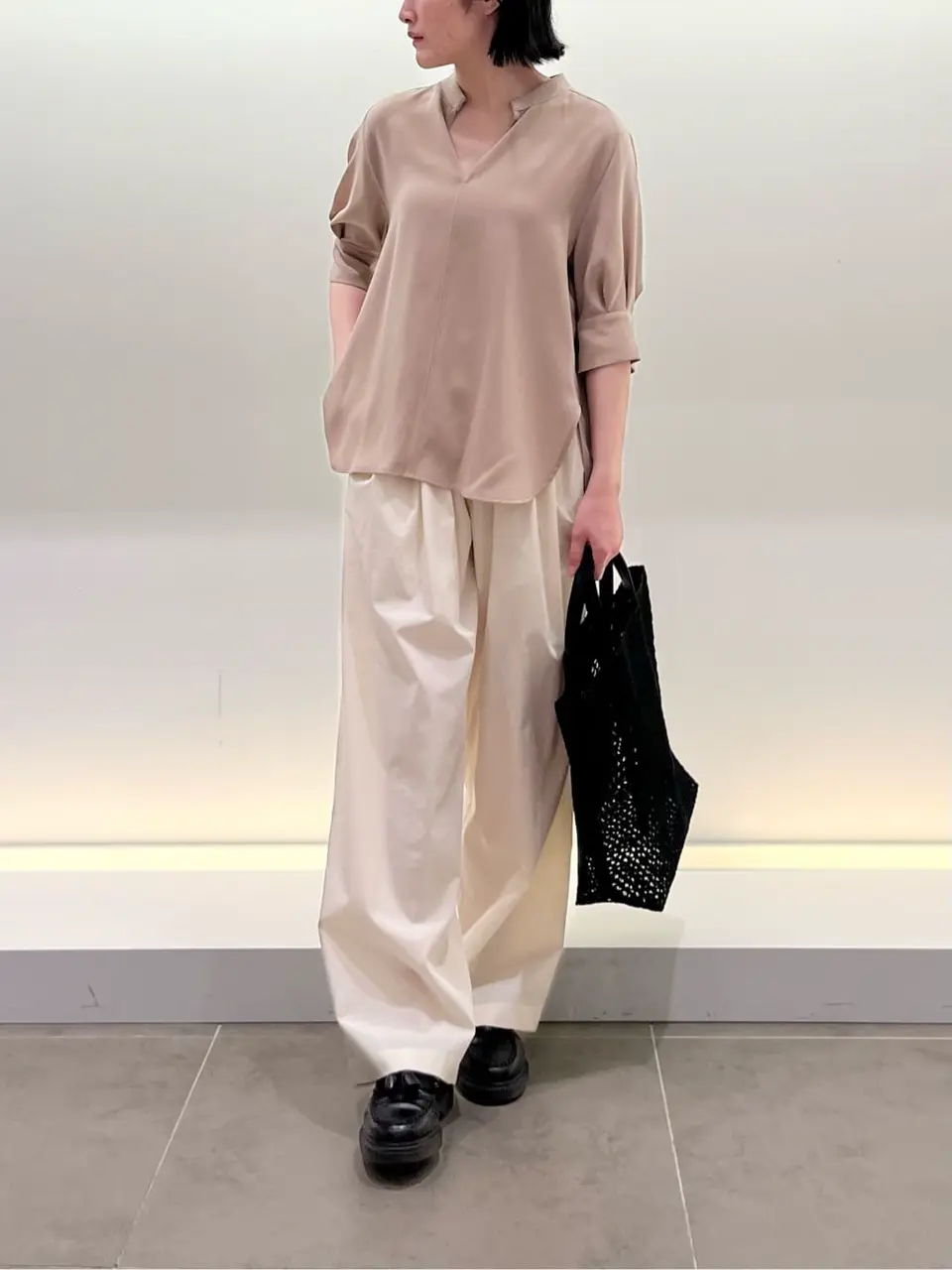 BEIGE， 伊藤 コーディネート画像