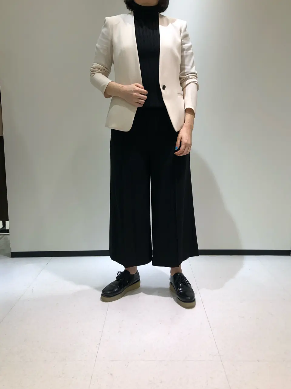 BEIGE， 藤木 コーディネート画像