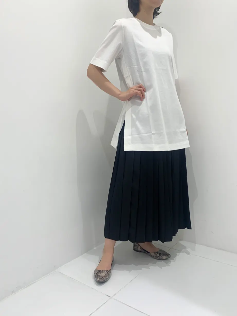 BEIGE， R.A コーディネート画像