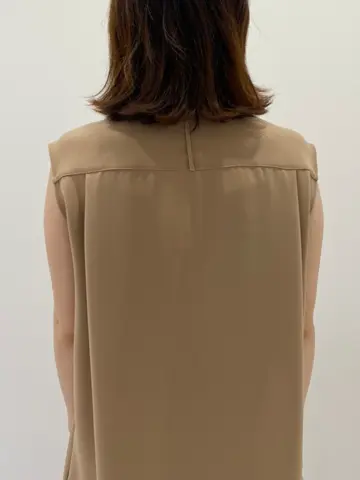 BEIGE， 小泉 コーディネート画像