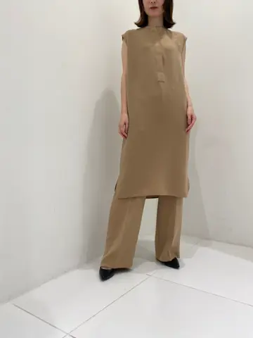 BEIGE， 小泉 コーディネート画像