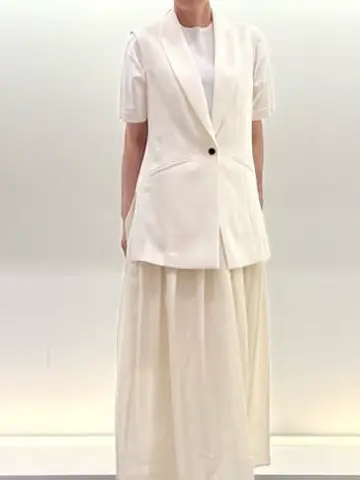 BEIGE， スタッフ コーディネート画像