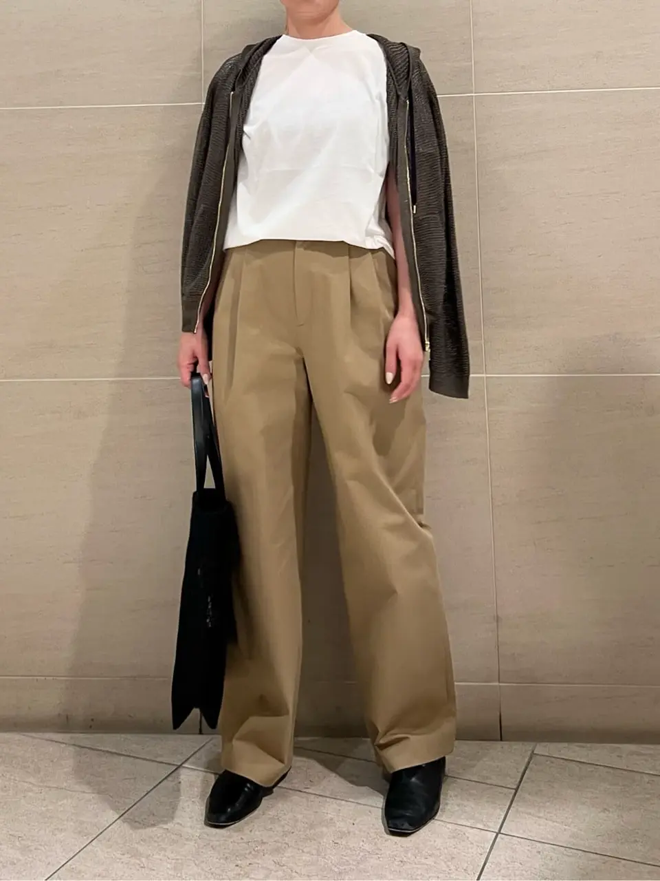 BEIGE， スタッフ コーディネート画像