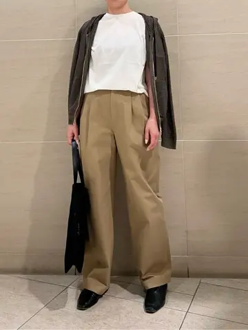 BEIGE， スタッフ コーディネート画像
