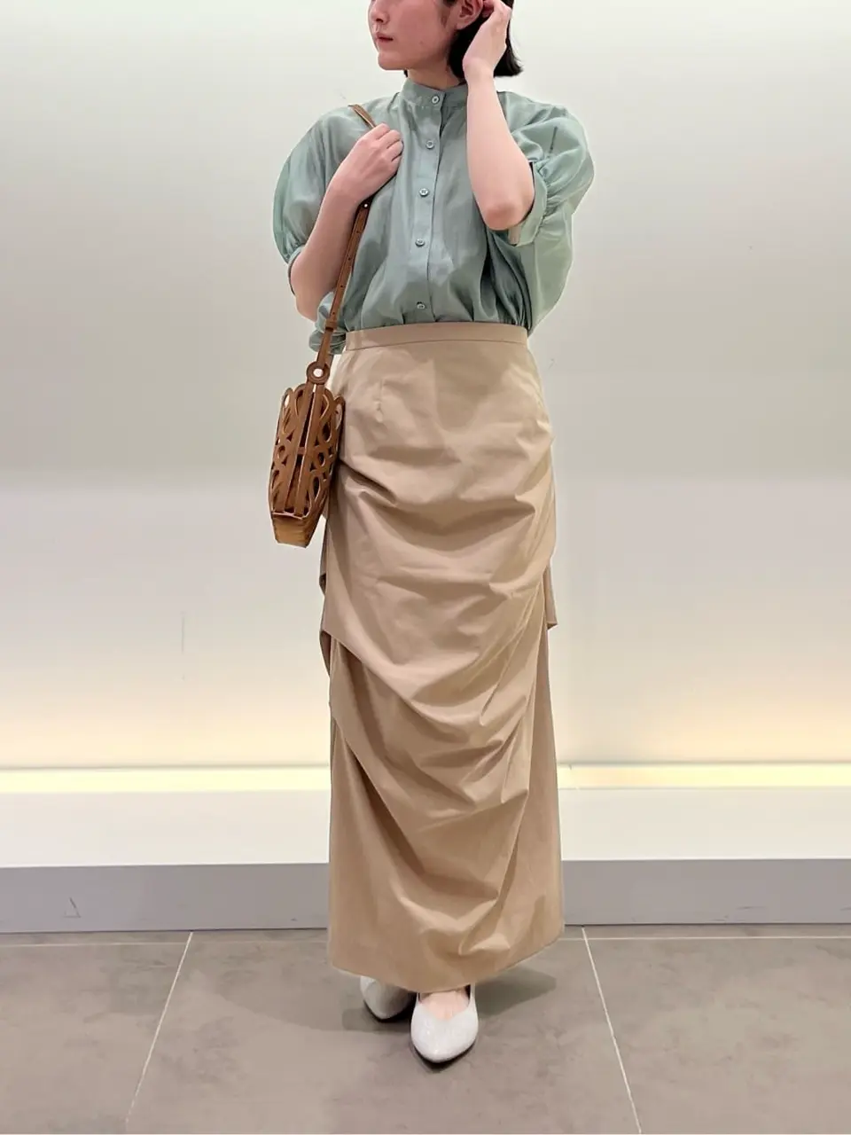 BEIGE， 伊藤 コーディネート画像