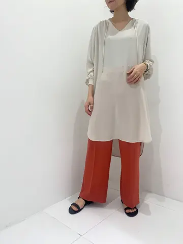 BEIGE， R.A コーディネート画像