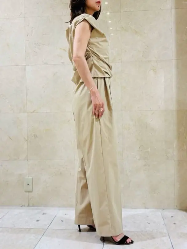 BEIGE， スタッフ コーディネート画像