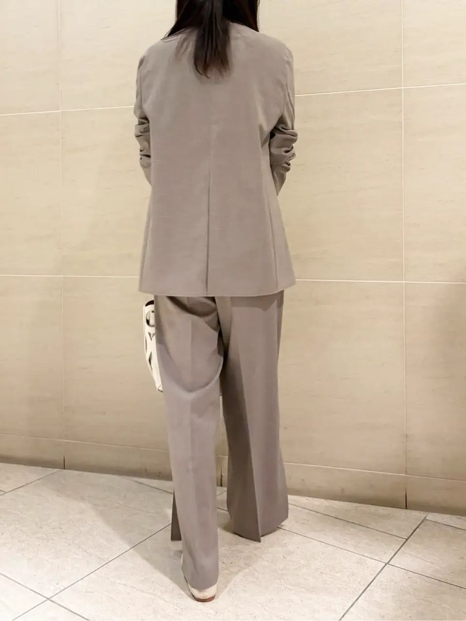 BEIGE， 須藤 コーディネート画像