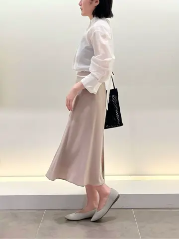 BEIGE， 伊藤 コーディネート画像