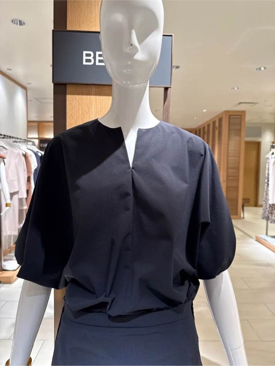 BEIGE， スタッフ コーディネート画像