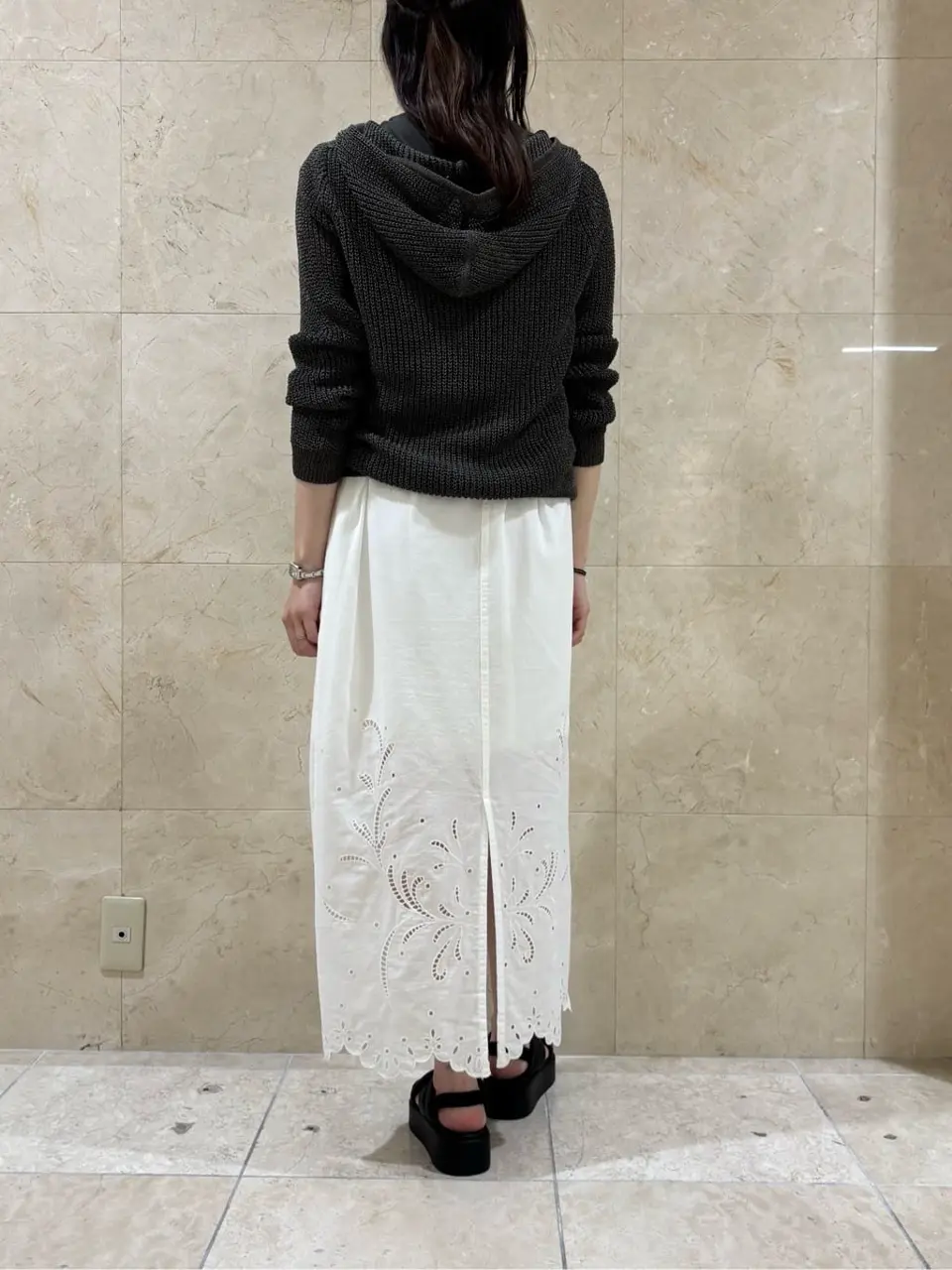 BEIGE， スタッフ コーディネート画像