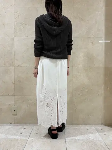 BEIGE， スタッフ コーディネート画像