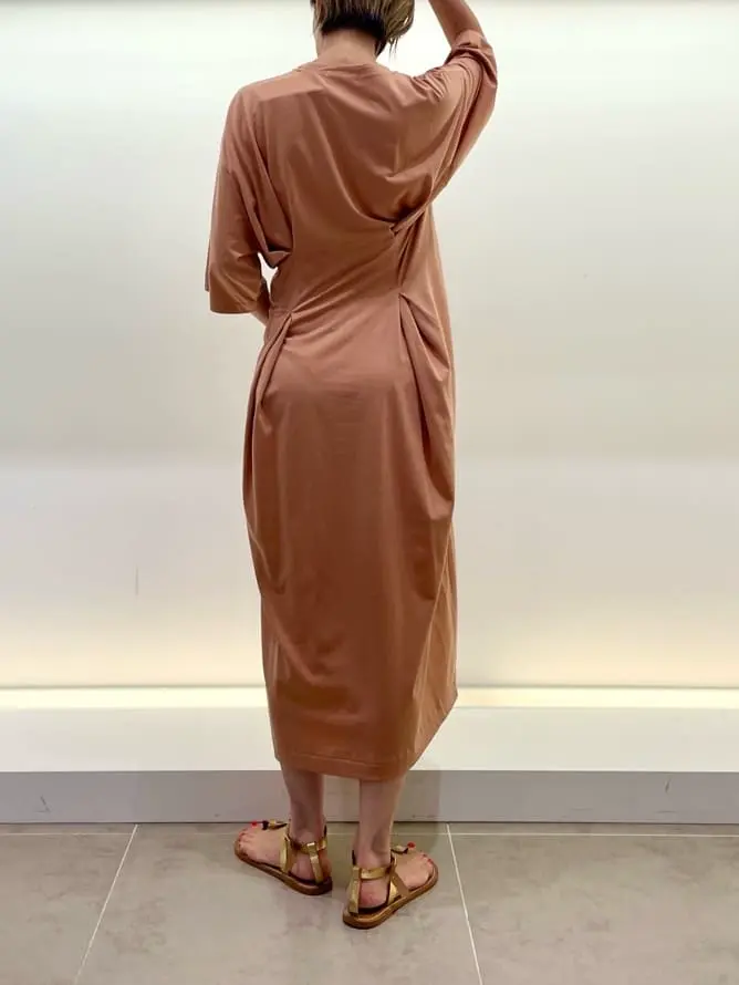 BEIGE， 柴田 コーディネート画像