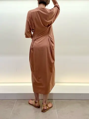 BEIGE， 柴田 コーディネート画像