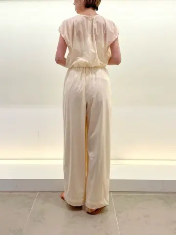 BEIGE， 柴田 コーディネート画像