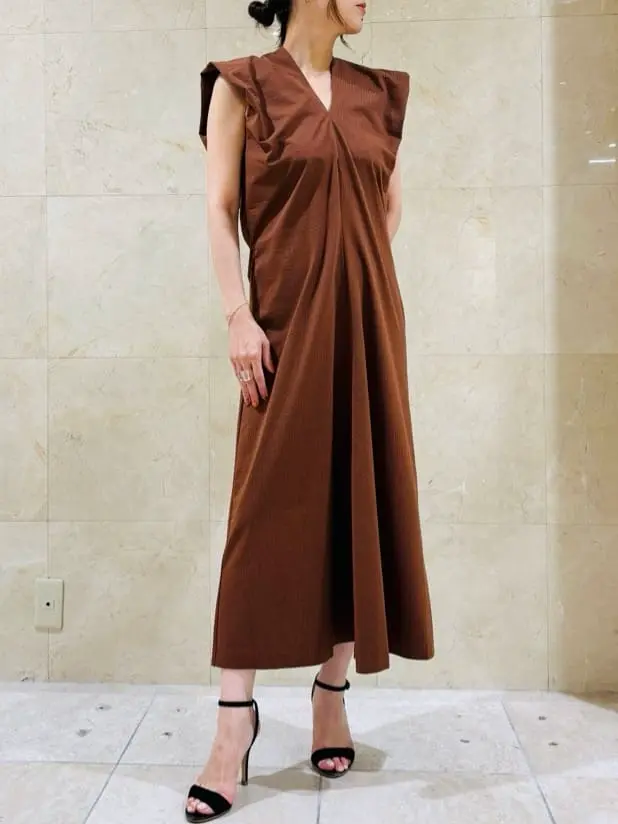 BEIGE， スタッフ コーディネート画像