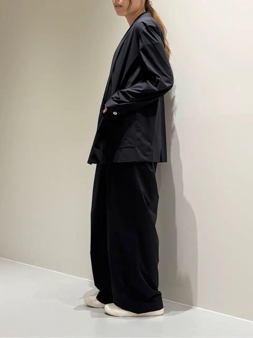 BEIGE， Adachi コーディネート画像