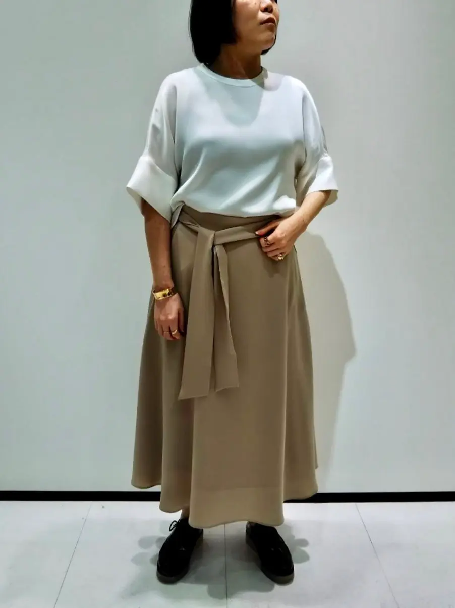 BEIGE， 藤木 コーディネート画像