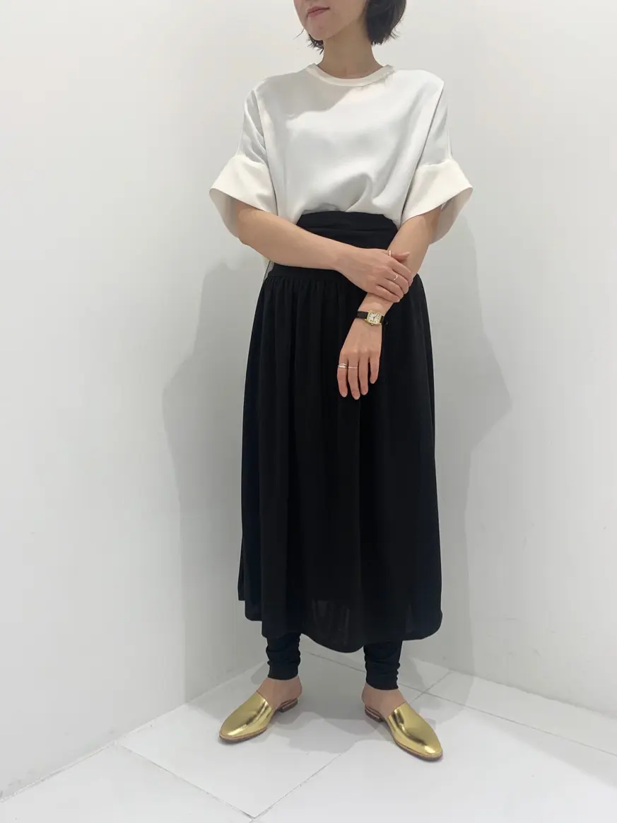 BEIGE， R.A コーディネート画像