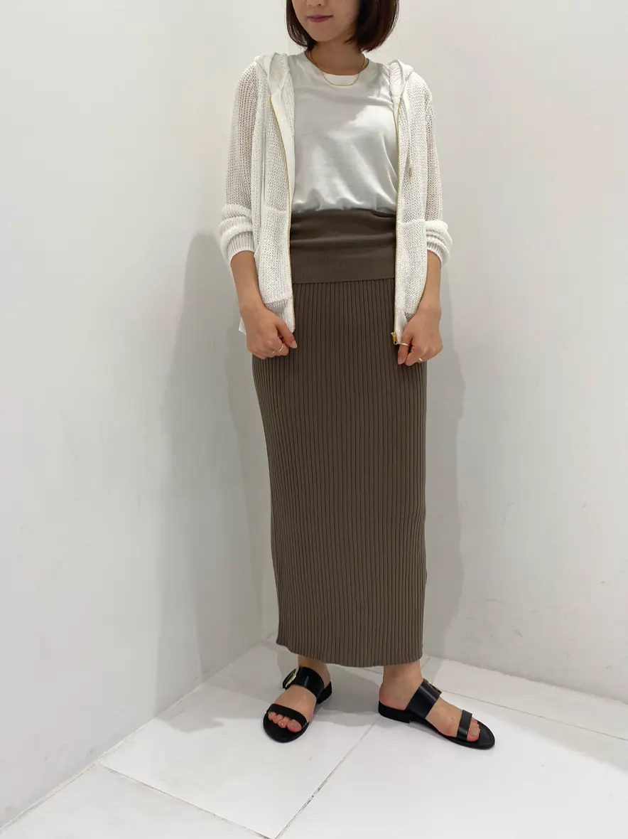 BEIGE， R.A コーディネート画像