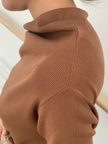 BEIGE， アライ コーディネート画像