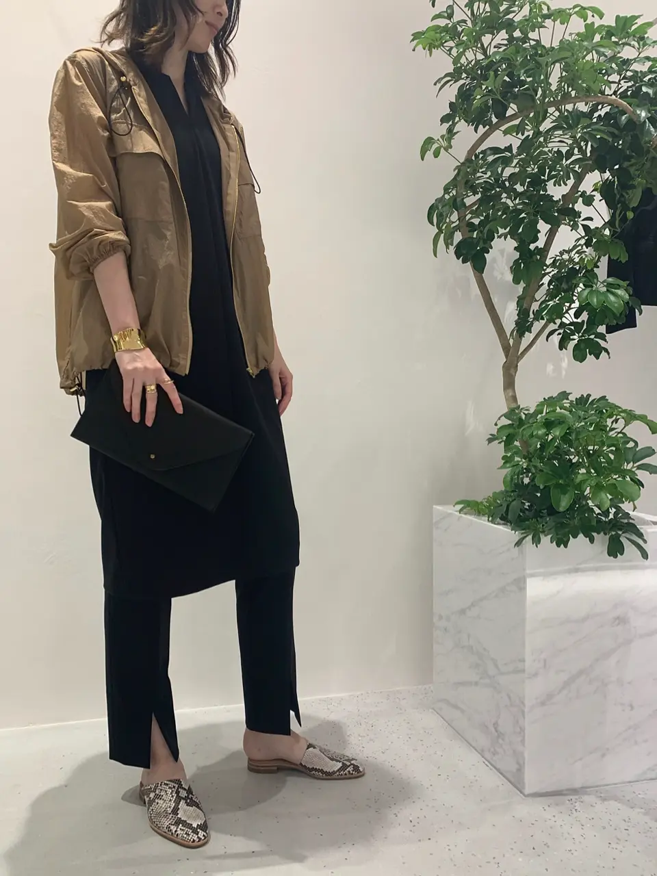 BEIGE， 小泉 コーディネート画像