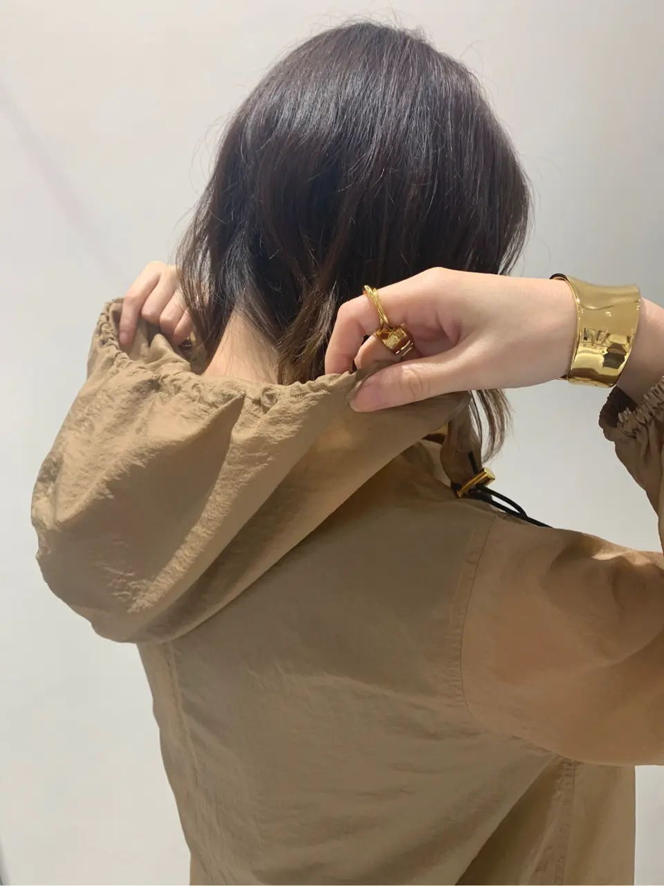BEIGE， 小泉 コーディネート画像