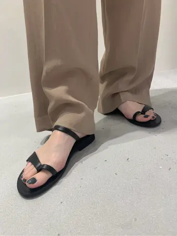 BEIGE， 小泉 コーディネート画像