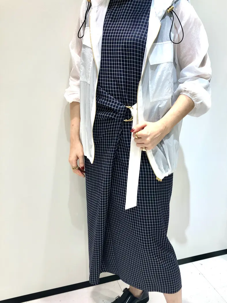 BEIGE， 藤木 コーディネート画像