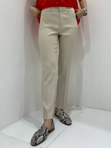 BEIGE， アライ コーディネート画像