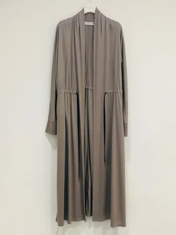 BEIGE， 藤木 コーディネート画像