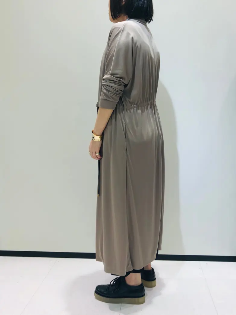 BEIGE， 藤木 コーディネート画像