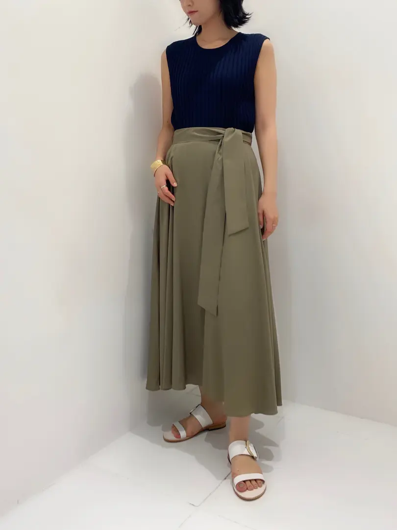 BEIGE， R.A コーディネート画像