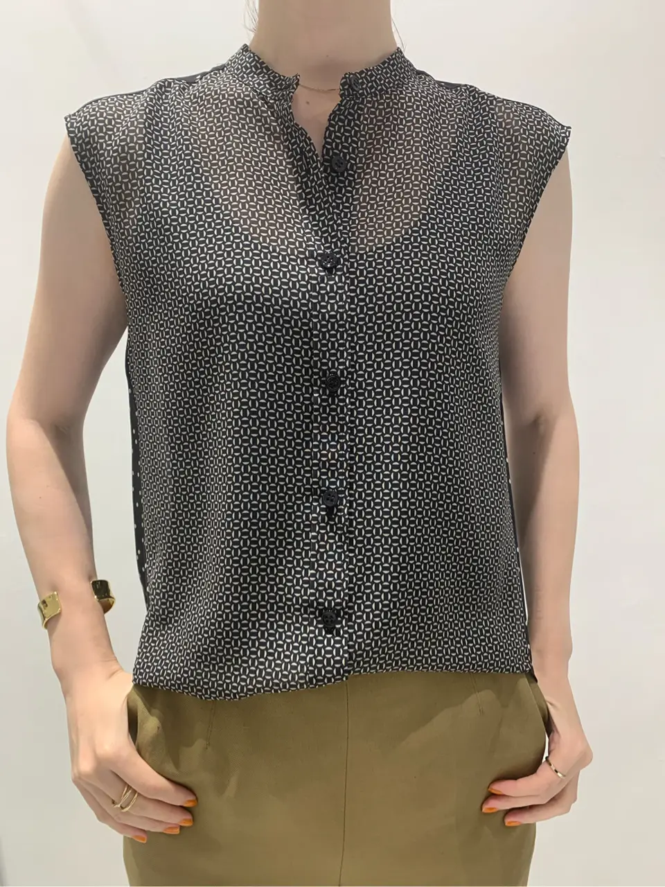 BEIGE， 小泉 コーディネート画像