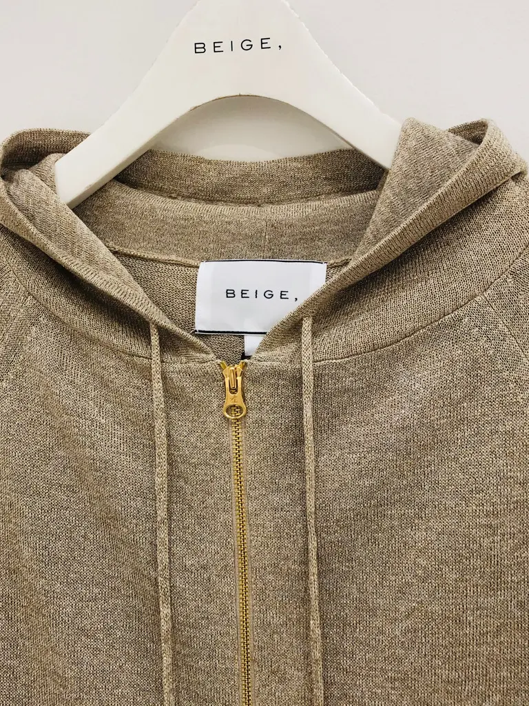 BEIGE， 藤木 コーディネート画像