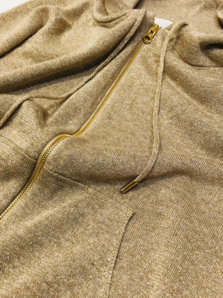 BEIGE， 藤木 コーディネート画像