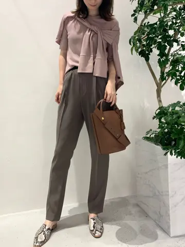 BEIGE， 小泉 コーディネート画像