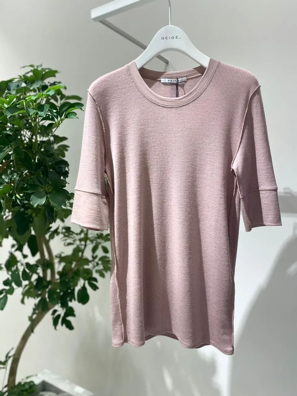 BEIGE， 小泉 コーディネート画像