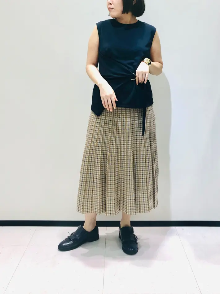 BEIGE， 藤木 コーディネート画像